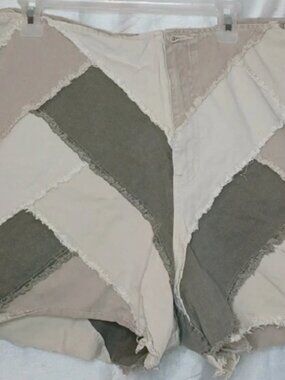 Carolina Blues Plus 26W Womens Shorts Patchwork Tan Grey Light Brown Distressed